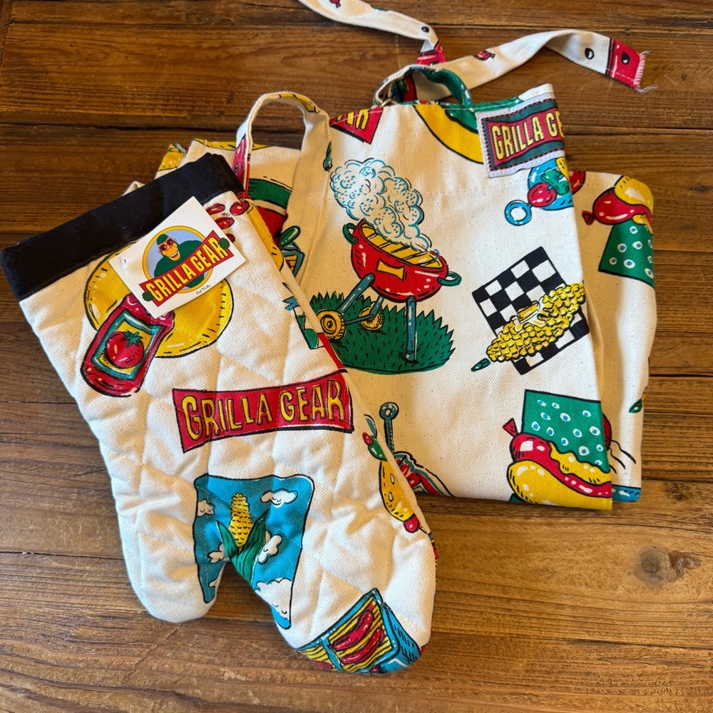 BBQ Apron and Oven Mitt Set - Multicolor